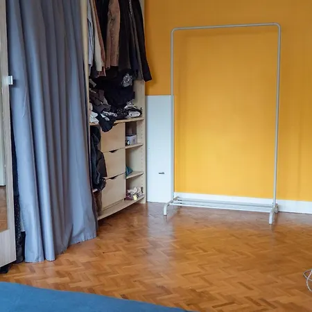 Spacious Near Nation Appartement